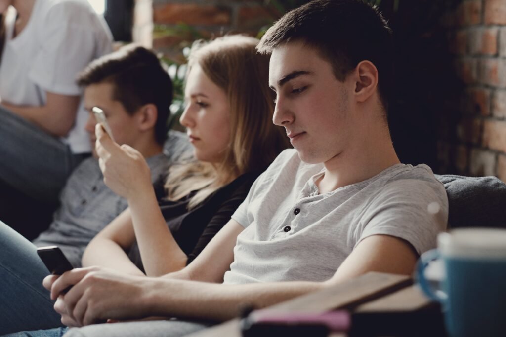Generacije koje odrastaju uz pametne telefone